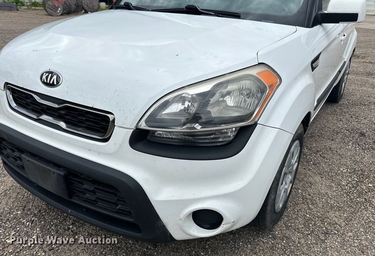 image for item LR9395 2013 Kia Soul SUV