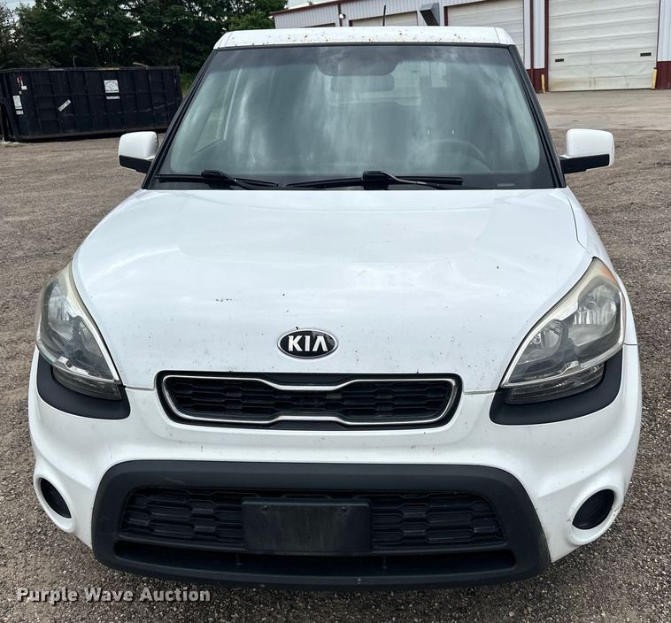 image for item LR9395 2013 Kia Soul SUV