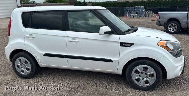 image for item LR9395 2013 Kia Soul SUV