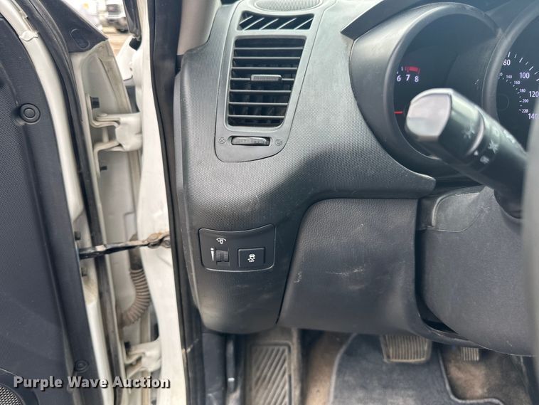 image for item LR9395 2013 Kia Soul SUV