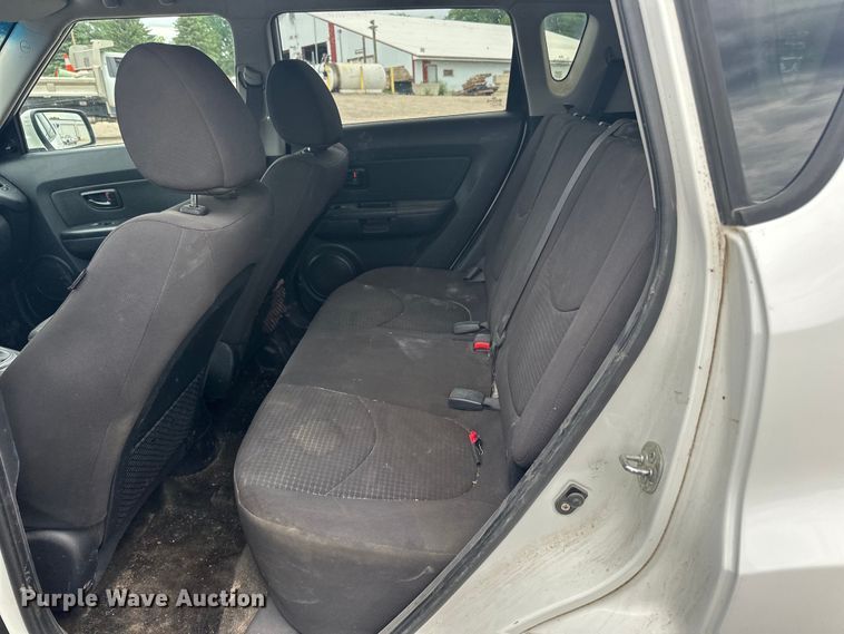 image for item LR9395 2013 Kia Soul SUV