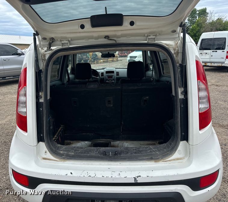 image for item LR9395 2013 Kia Soul SUV