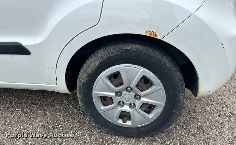 image for item LR9395 2013 Kia Soul SUV