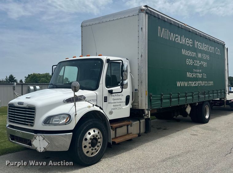 image for item LR9396 2018 Freightliner Business Class M2 side curtain box truck