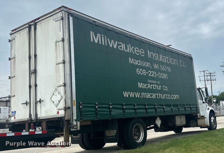 image for item LR9396 2018 Freightliner Business Class M2 side curtain box truck