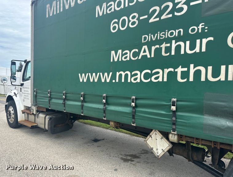 image for item LR9396 2018 Freightliner Business Class M2 side curtain box truck