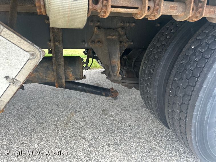 image for item LR9396 2018 Freightliner Business Class M2 side curtain box truck