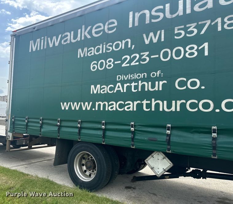 image for item LR9396 2018 Freightliner Business Class M2 side curtain box truck