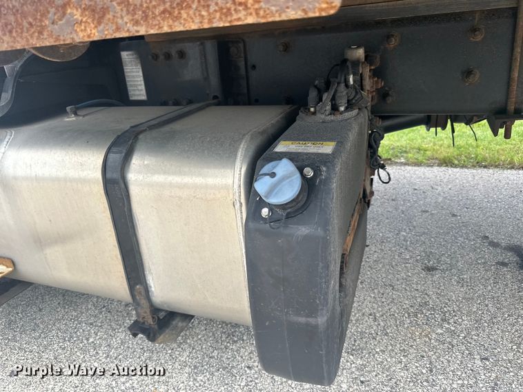 image for item LR9396 2018 Freightliner Business Class M2 side curtain box truck