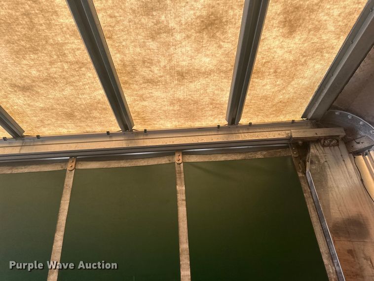 image for item LR9396 2018 Freightliner Business Class M2 side curtain box truck