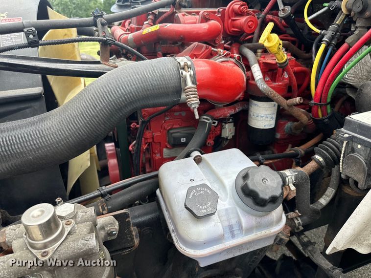 image for item LR9396 2018 Freightliner Business Class M2 side curtain box truck