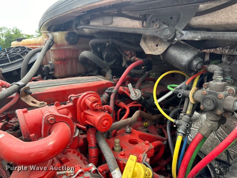 image for item LR9396 2018 Freightliner Business Class M2 side curtain box truck