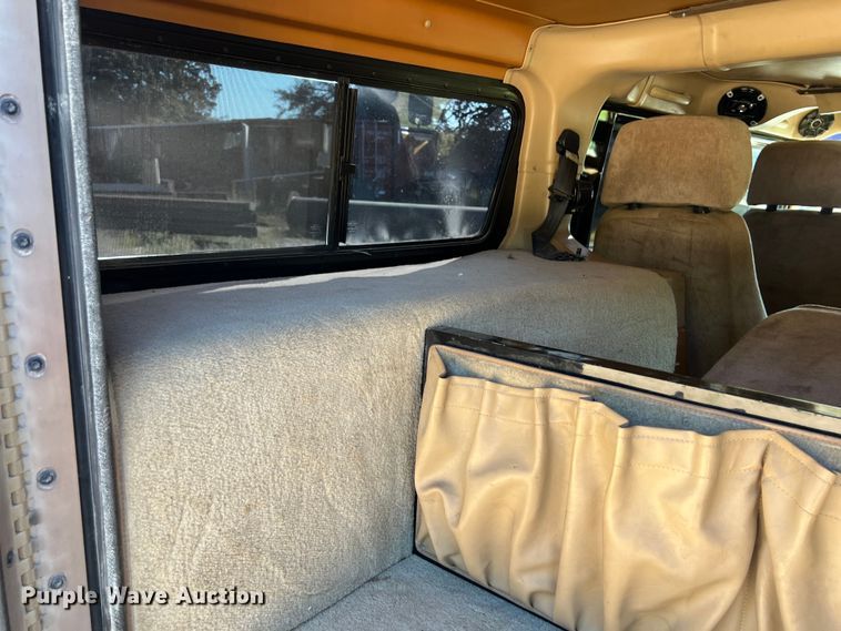 image for item LU9964 1995 AM General Humvee SUV