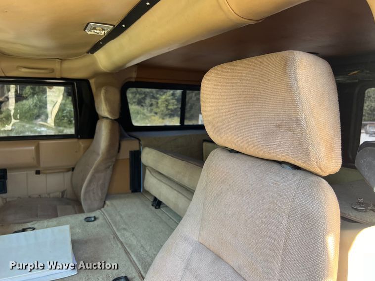 image for item LU9964 1995 AM General Humvee SUV