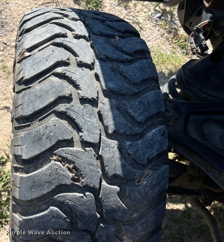 image for item LU9964 1995 AM General Humvee SUV