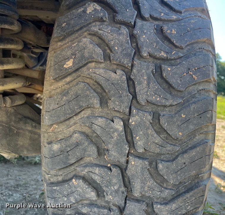 image for item LU9964 1995 AM General Humvee SUV