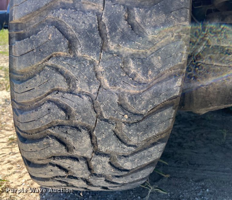 image for item LU9964 1995 AM General Humvee SUV