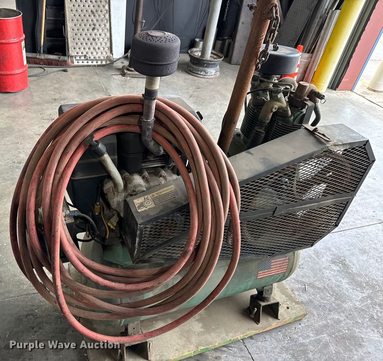 image for item MU9813 Champion  HGR6-3 air compressor