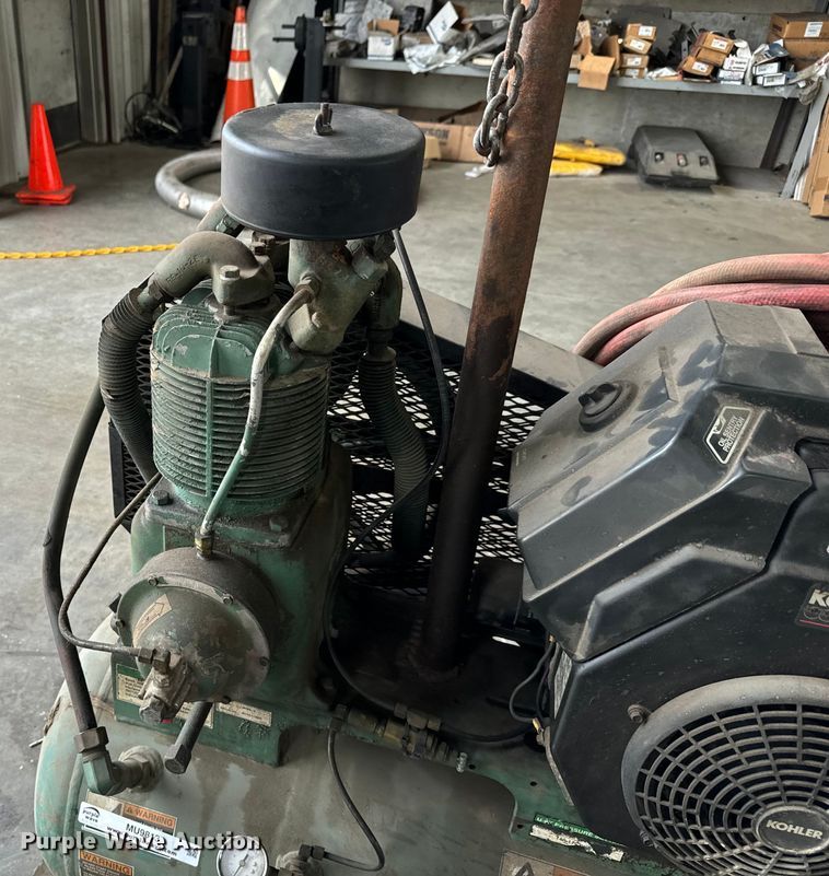 image for item MU9813 Champion  HGR6-3 air compressor