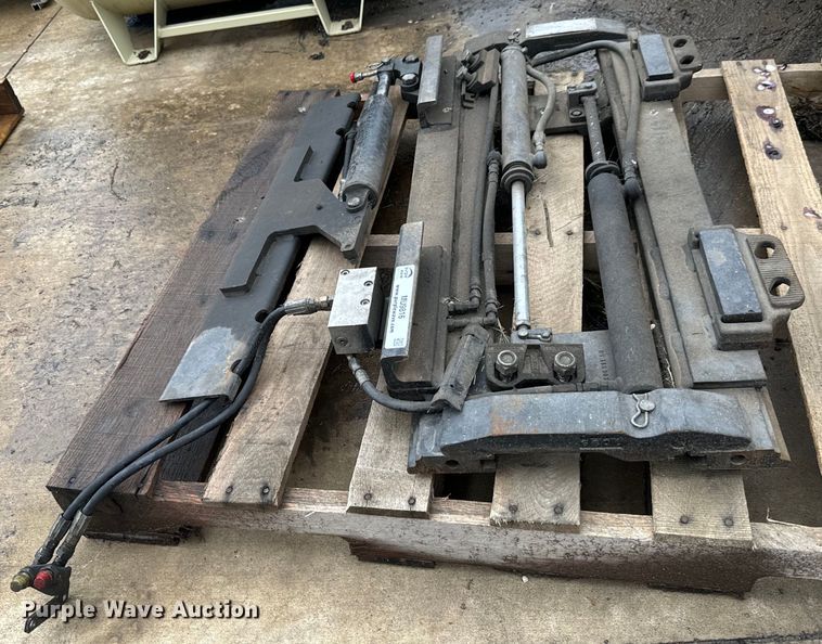 image for item MU9816 Cascade 55F-FPS-237-00 fork positioner