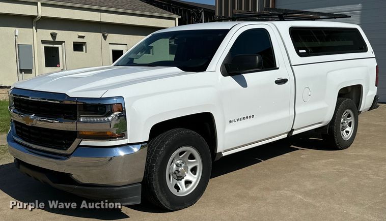 image for item MU9826 2016 Chevrolet  Silverado 1500 pickup truck