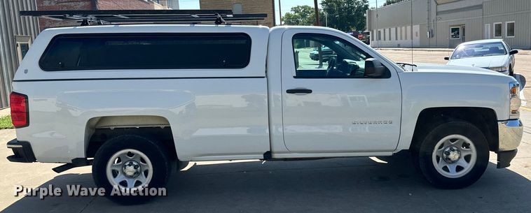 image for item MU9826 2016 Chevrolet  Silverado 1500 pickup truck