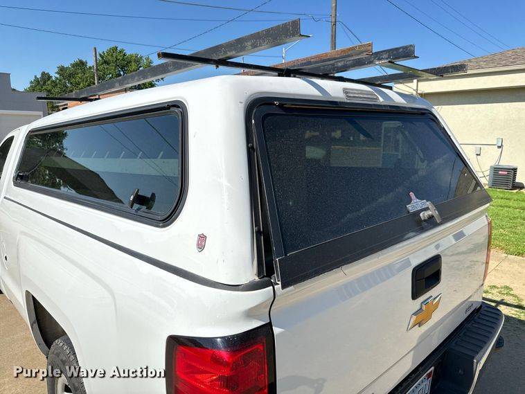 image for item MU9826 2016 Chevrolet  Silverado 1500 pickup truck