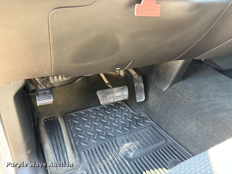 image for item MU9826 2016 Chevrolet  Silverado 1500 pickup truck