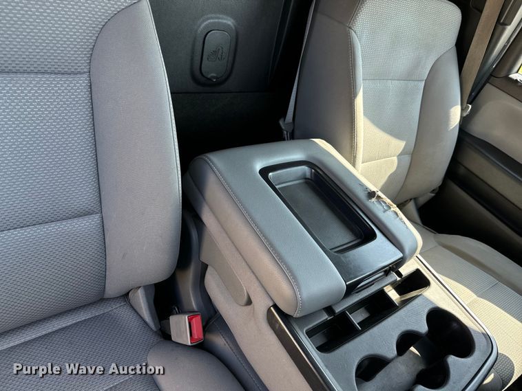 image for item MU9826 2016 Chevrolet  Silverado 1500 pickup truck