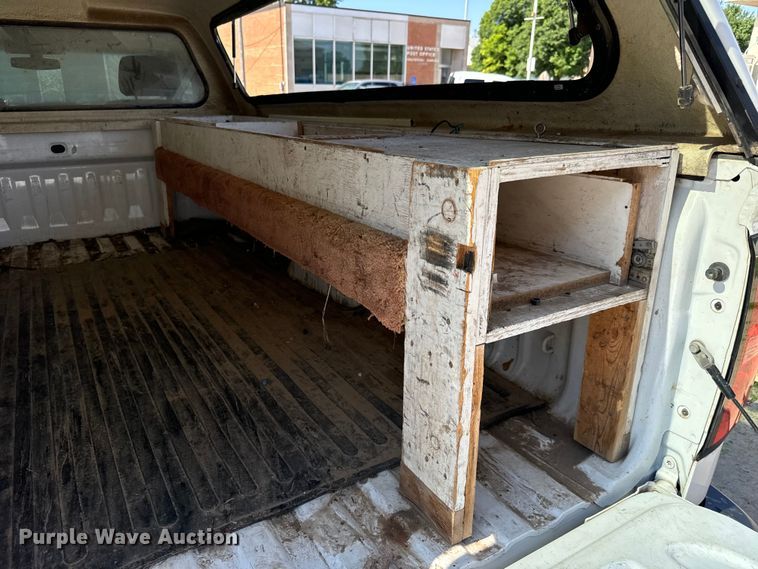 image for item MU9826 2016 Chevrolet  Silverado 1500 pickup truck