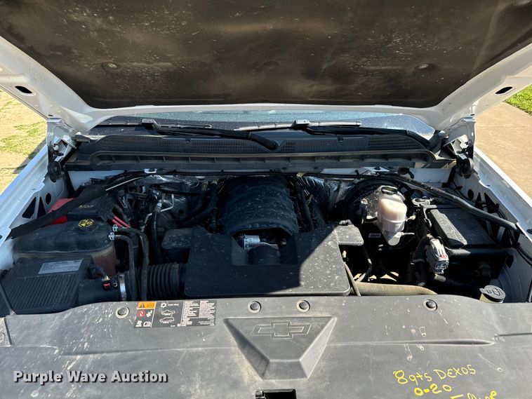 image for item MU9826 2016 Chevrolet  Silverado 1500 pickup truck