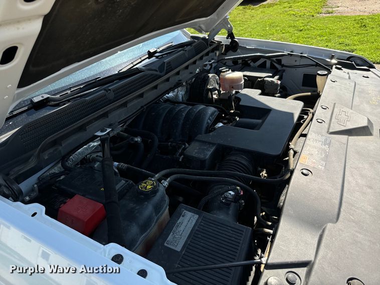 image for item MU9826 2016 Chevrolet  Silverado 1500 pickup truck