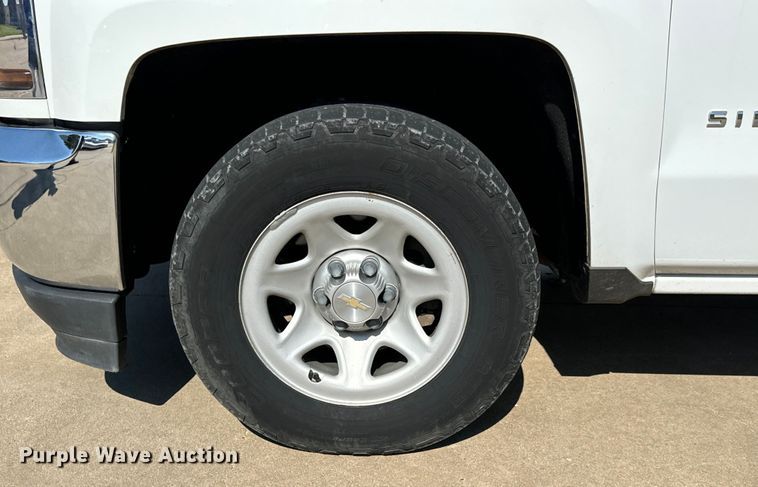 image for item MU9826 2016 Chevrolet  Silverado 1500 pickup truck