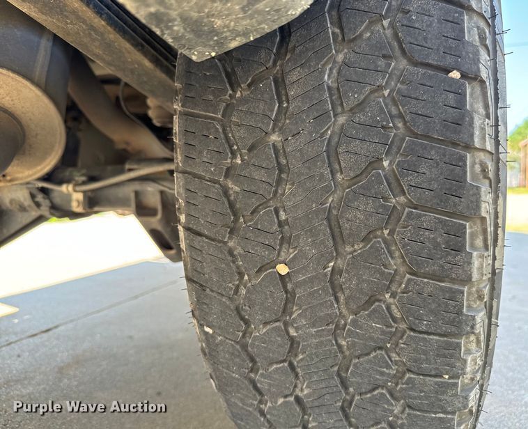 image for item MU9826 2016 Chevrolet  Silverado 1500 pickup truck