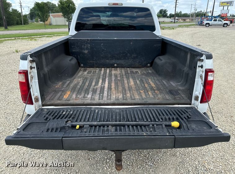 image for item MU9832 2014 Ford  F250 Super Duty XL  SuperCab pickup truck