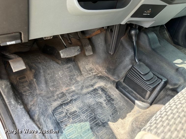 image for item MU9832 2014 Ford  F250 Super Duty XL  SuperCab pickup truck