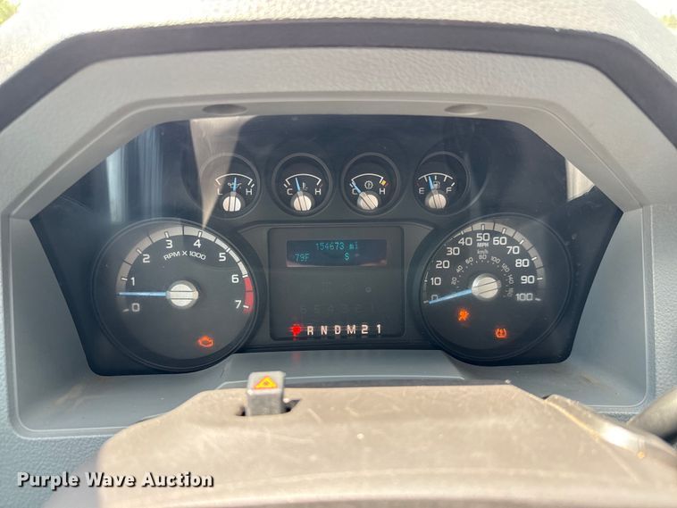 image for item MU9832 2014 Ford  F250 Super Duty XL  SuperCab pickup truck