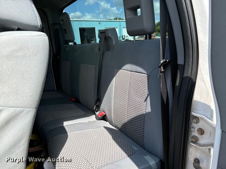 image for item MU9832 2014 Ford  F250 Super Duty XL  SuperCab pickup truck