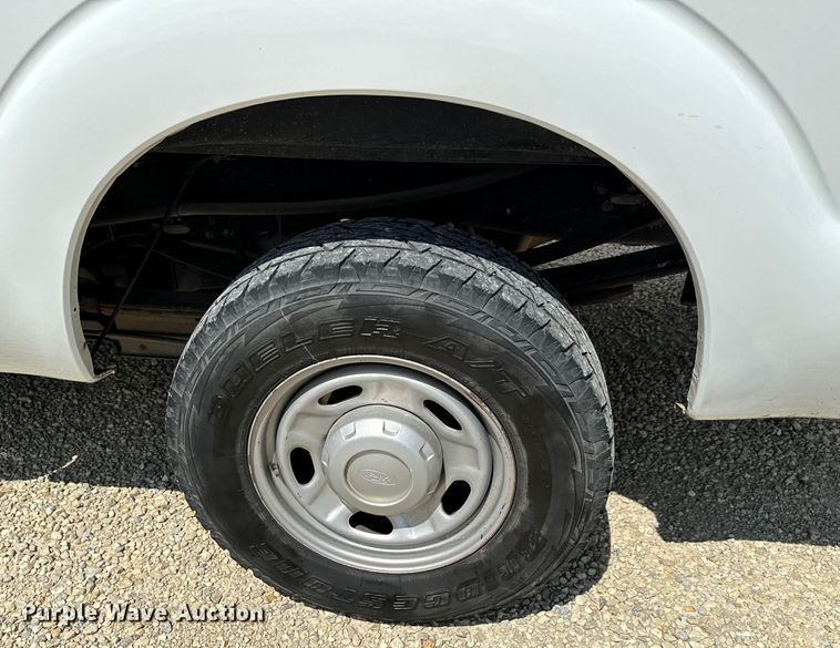 image for item MU9832 2014 Ford  F250 Super Duty XL  SuperCab pickup truck