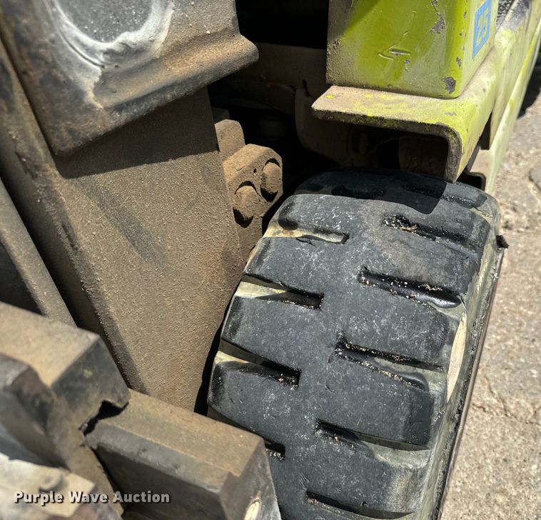 image for item MU9833 Clark GCS22 forklift