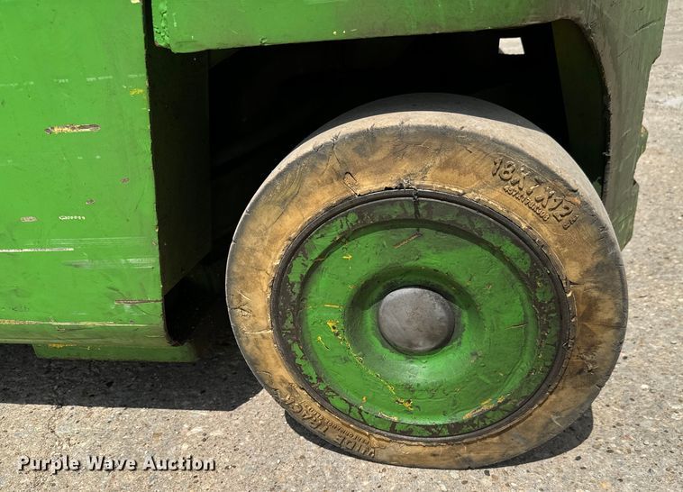 image for item MU9834 Hyster S80XL2BC forklift