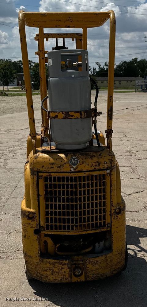 image for item MU9835 Allis-Chalmers  FT 20-24 forklift