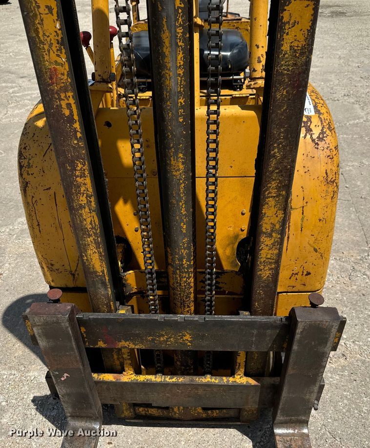 image for item MU9835 Allis-Chalmers  FT 20-24 forklift