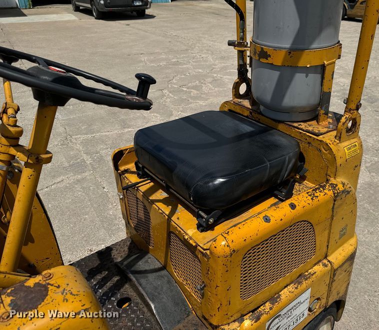 image for item MU9835 Allis-Chalmers  FT 20-24 forklift