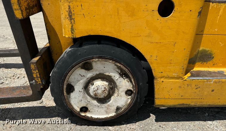 image for item MU9835 Allis-Chalmers  FT 20-24 forklift