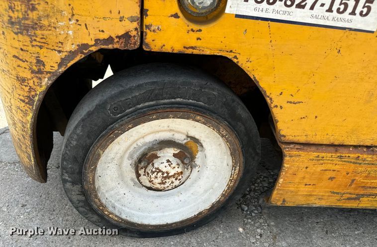 image for item MU9835 Allis-Chalmers  FT 20-24 forklift