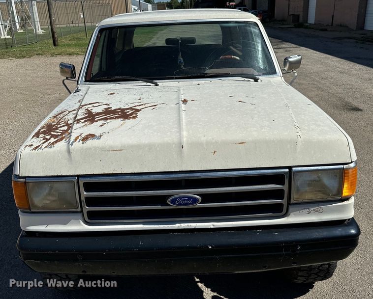 image for item MU9839 1989 Ford Bronco  SUV