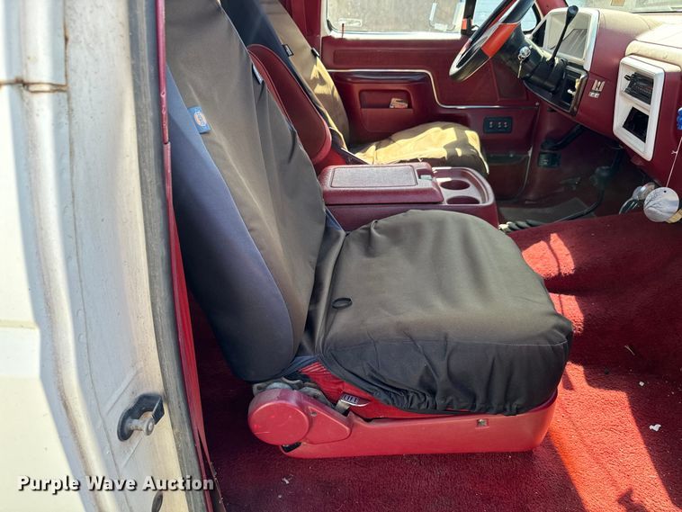 image for item MU9839 1989 Ford Bronco  SUV