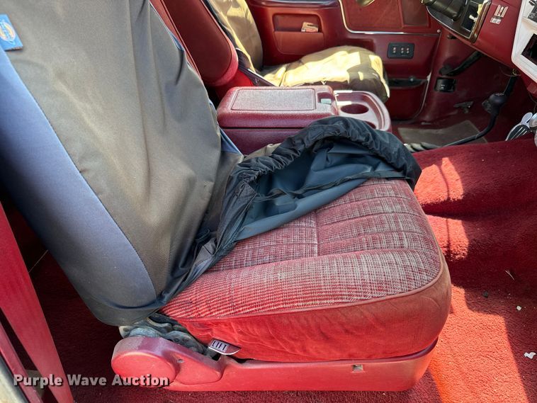 image for item MU9839 1989 Ford Bronco  SUV