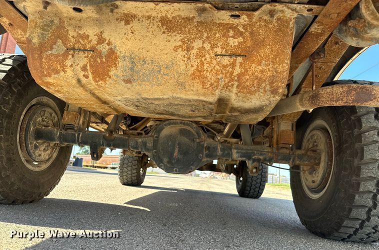 image for item MU9839 1989 Ford Bronco  SUV